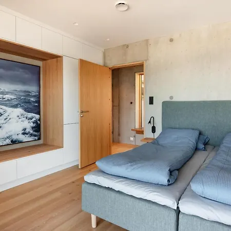 וילה Stunning Holiday By The Waterfront *
